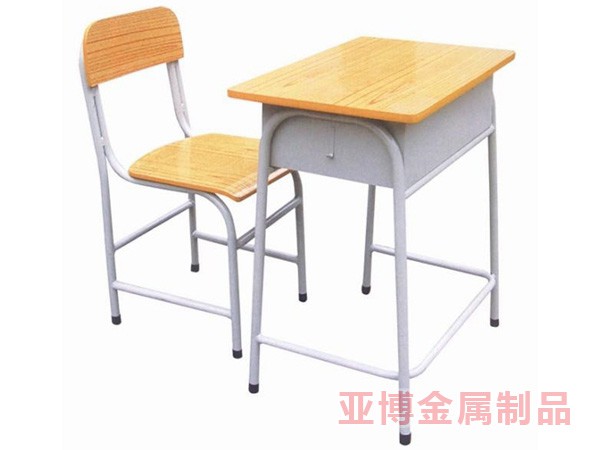 课桌椅012
